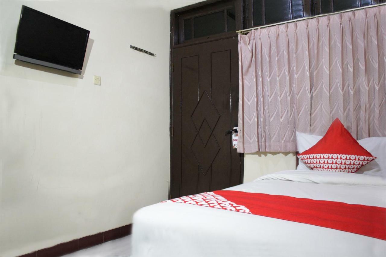 Vaccinated Staff - Oyo 181 Wisma Bintang Jakarta Eksteriør billede